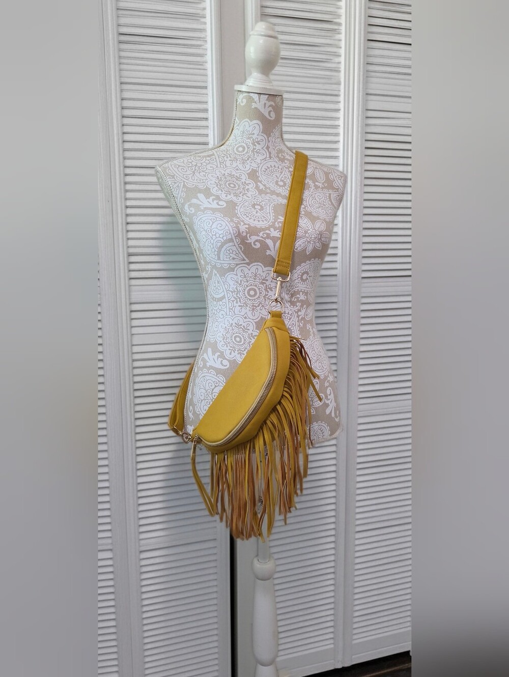 Thomas & Lee Fringe Bum Sling Bag Removable Fringe Crossbody Western Boho